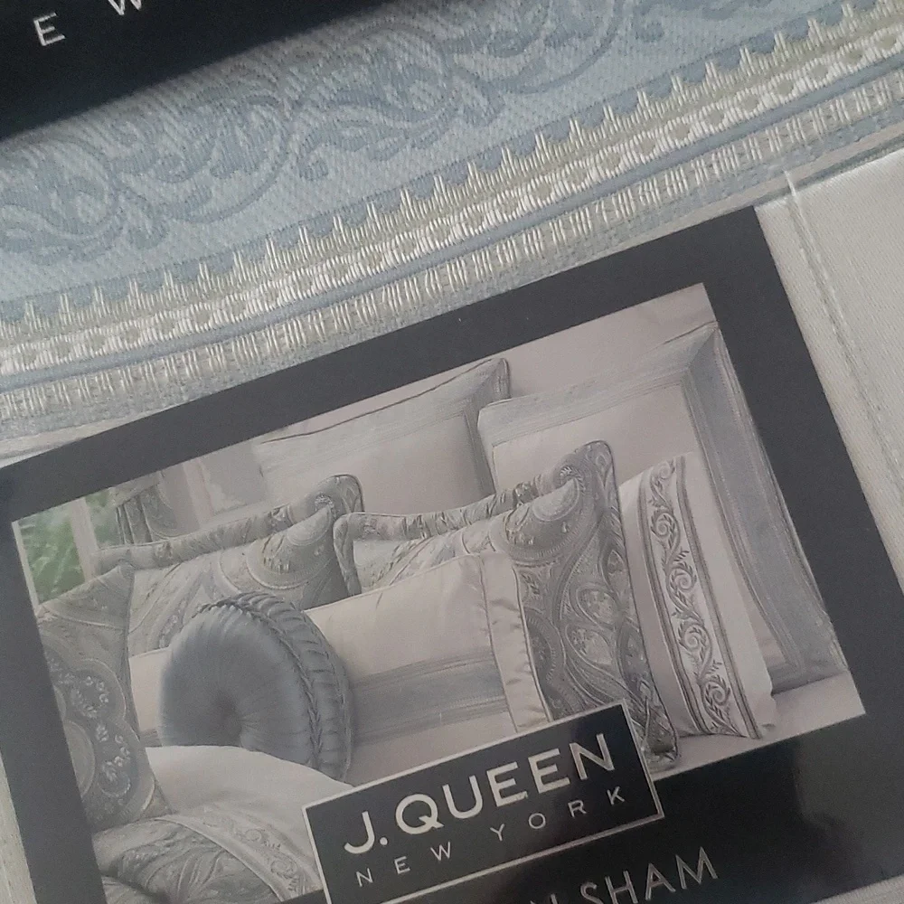 J.Queen Pillow Sham Set Of 2 Satin Embroidered Tapestry Boho Shabby Chic New